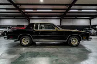 5_1979-Oldsmobile-W30-Black and Gold-536930-41.jpg